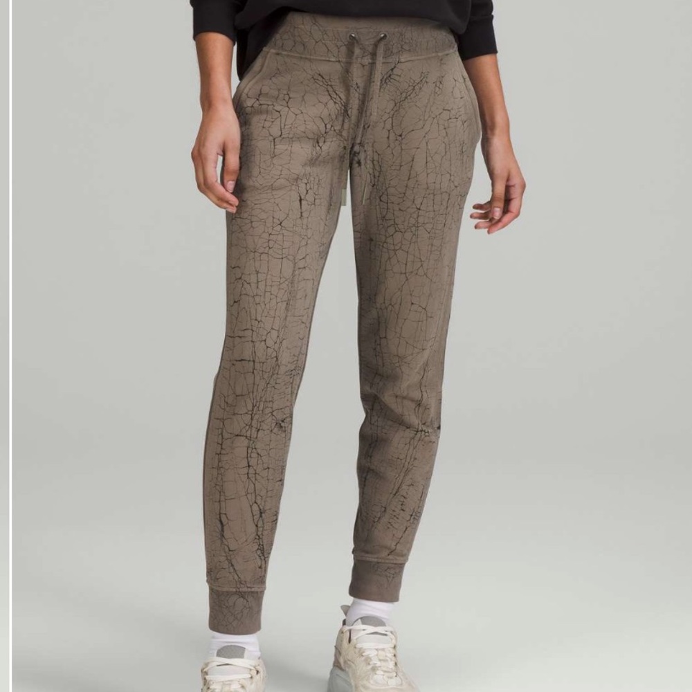 Lululemon Warm Down Jogger Thread Dye Rover Brown Black Size 4